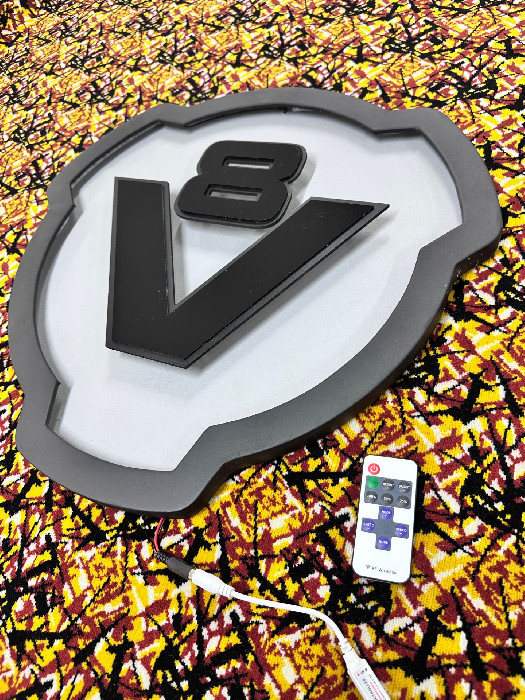 Světelné led logo V8 3D